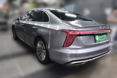 Hongqi H5 2023, 111800 км, за 11102 USD