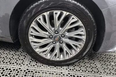 Hongqi H5 2023, 111800 км, за 11102 USD - фото 8