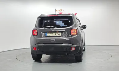 Jeep Renegade 2018, 140924 км, за 6078.62 USD