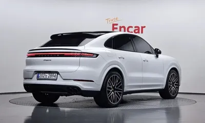 Porsche Cayenne 2025, 4165 км, за 105031.49 USD