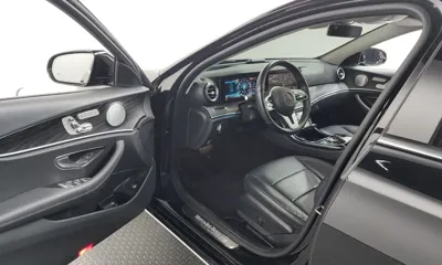 Mercedes-Benz E-Class 2019, 45648 км, за 16381.71 USD - фото 10