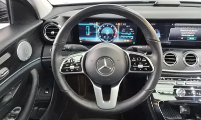Mercedes-Benz E-Class 2019, 45648 км, за 16381.71 USD - фото 13