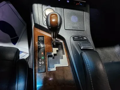 Lexus ES 2014, 113000 км, за 10726.12 USD - фото 9
