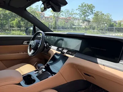 Li Auto Li ONE 2022, 50000 км, за 15185.11 USD