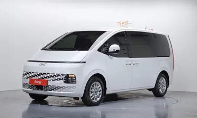 Hyundai Staria · 2025 год