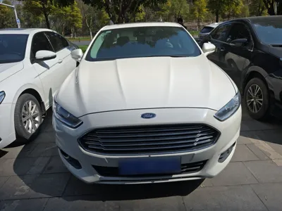 Ford Mondeo 2013, 186000 км, за 6663 USD - фото 2