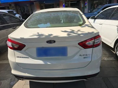 Ford Mondeo 2013, 186000 км, за 6663 USD - фото 5