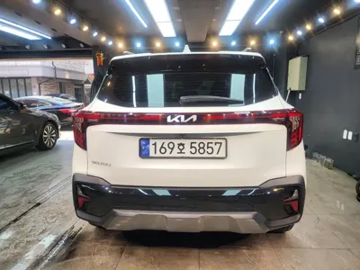 Kia Seltos 2023, 31040 км, за 24655.24 USD