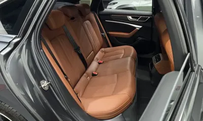 Audi A6 2022, 23808 км, за 24419.06 USD - фото 26