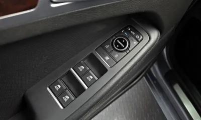 Hyundai Genesis 2016, 163119 км, за 4825.49 USD - фото 19