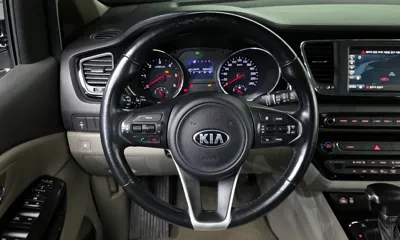 Kia Canival 2017, 128452 км, за 7880.79 USD - фото 16
