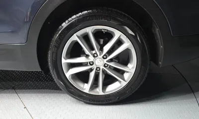 Hyundai Santafe 2016, 194958 км, за 5863.2 USD