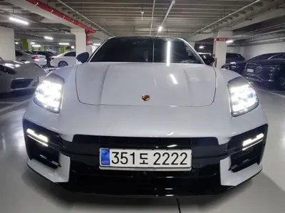 Porsche Panamera 2025, 3100 км, за 170670.87 USD
