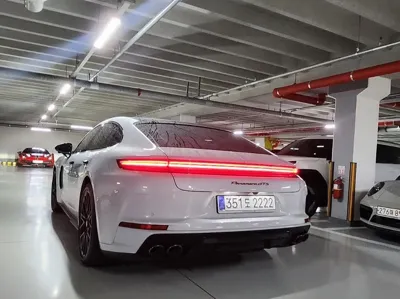 Porsche Panamera 2025, 3100 км, за 170670.87 USD