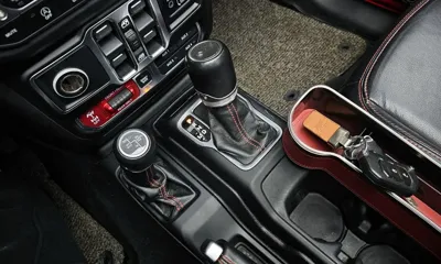 Jeep Wrangler 2020, 92737 км, за 24777 USD - фото 9