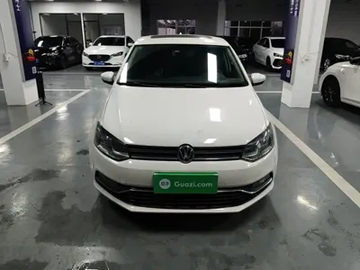 Volkswagen Polo 2016, 96800 км, за 4394.98 USD