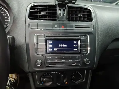 Volkswagen Polo 2016, 96800 км, за 4394.98 USD - фото 13