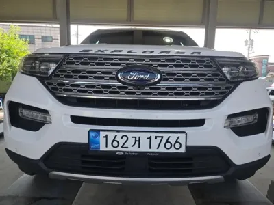Ford Explorer · 2022 год