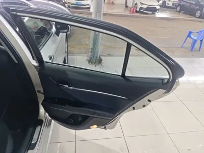 Toyota Camry 2020, 94400 км, за 12645.13 USD - фото 16