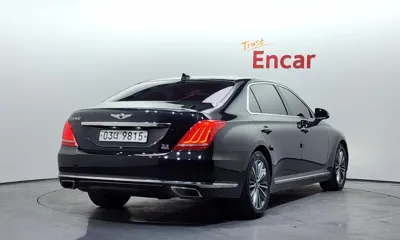 Genesis EQ900 2018, 317137 км, за 5953.64 USD
