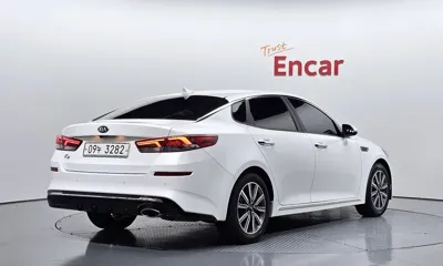 Kia K5 2019, 98366 км, за 8125.85 USD