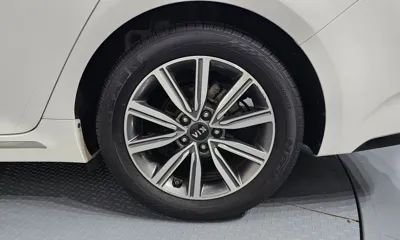 Kia K5 2019, 98366 км, за 8125.85 USD - фото 21
