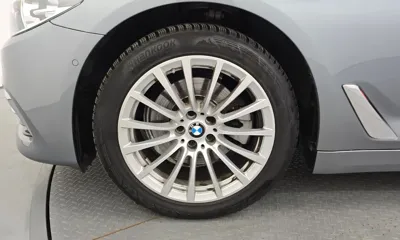 BMW 5-Series 2019, 40004 км, за 17068.41 USD