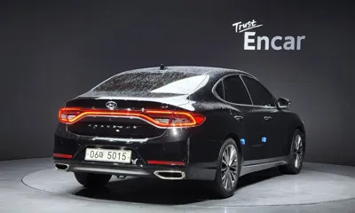Hyundai Grandeur 2018, 81520 км, за 10408.54 USD
