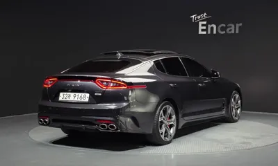 Kia Stinger 2018, 179413 км, за 8970.94 USD