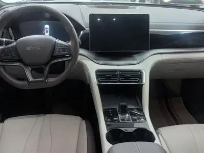 BYD PLUS New Energy 2025, 32800 км, за 16156.25 USD - фото 16