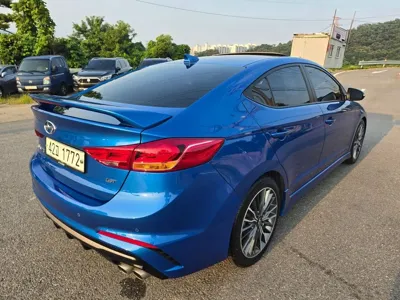 Hyundai Avante 2018, 54192 км, за 7025.77 USD