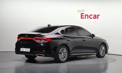 Hyundai Grandeur 2018, 137234 км, за 9446.26 USD