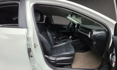 Kia K3 2019, 63710 км, за 7601.8 USD - фото 10