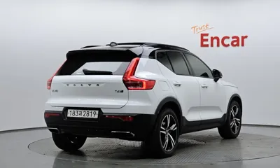 Volvo XC40 2020, 68428 км, за 17067.09 USD