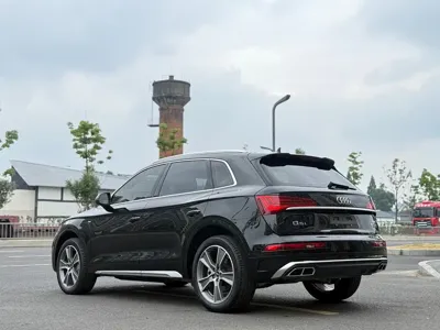 Audi Q5L 2023, 27000 км, за 30870.5 USD
