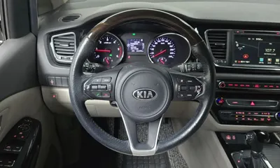 Kia Canival 2016, 131293 км, за 7053.65 USD - фото 13