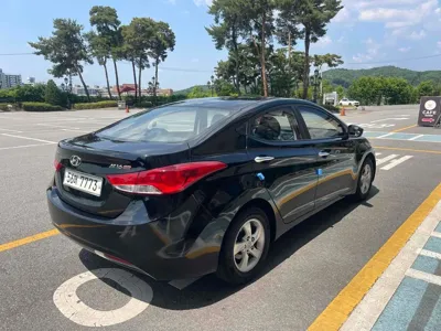 Hyundai Avante 2011, 133262 км, за 2290.93 USD