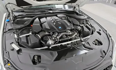 BMW 8-Series 2025, 5509 км, за 76754.9 USD - фото 6