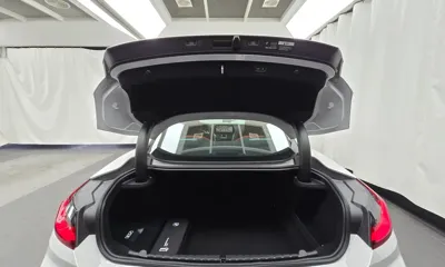 BMW 8-Series 2025, 5509 км, за 76754.9 USD - фото 20