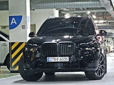 BMW X7 · 2024 год