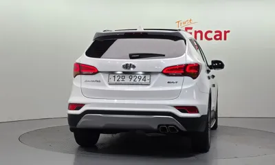 Hyundai Santafe 2016, 122557 км, за 8131.68 USD
