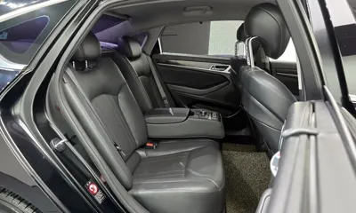 Hyundai Genesis 2015, 122576 км, за 8145.69 USD - фото 12