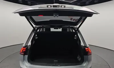 Volkswagen Tiguan 2020, 159147 км, за 12228.99 USD - фото 20