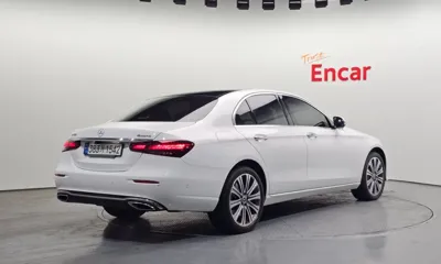 Mercedes-Benz E-Class 2021, 74614 км, за 27750.24 USD