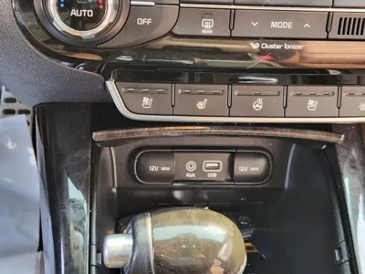 Kia Sorento 2015, 152498 км, за 7358.21 USD - фото 16