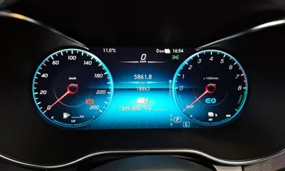 Mercedes-Benz GLC-Class 2023, 18863 км, за 36372.02 USD - фото 8