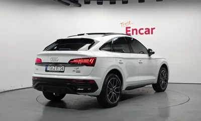Audi Q5 2023, 13624 км, за 31456.93 USD