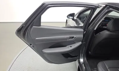 Hyundai Sonata 2022, 73905 км, за 12307.09 USD - фото 25