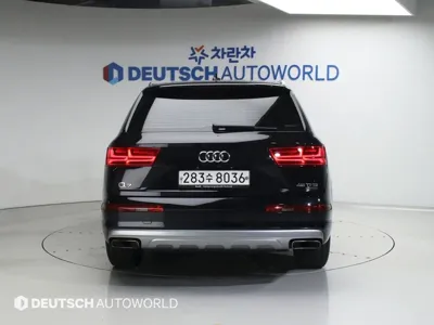 Audi Q7 2019, 138109 км, за 15536.63 USD