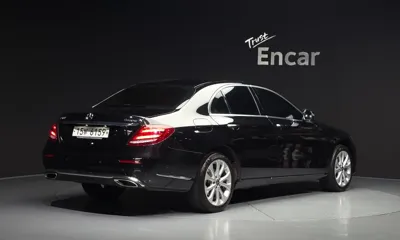 Mercedes-Benz E-Class 2018, 151185 км, за 11750.03 USD